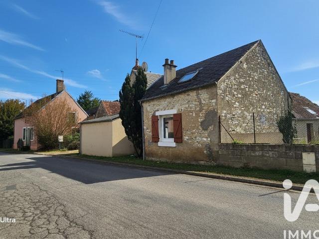 Maison vente à Saint-Amand-Montrond, Saint-baudel