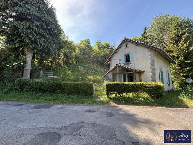Maison vente à Saint-Flour, Lugarde