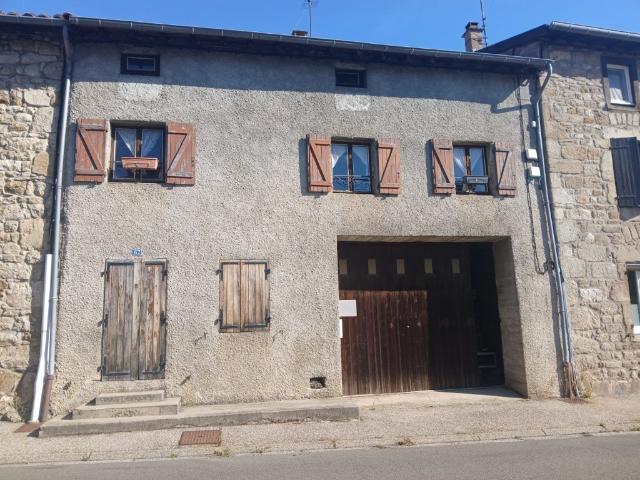 Maison vente à Ambert, Saint-anthème