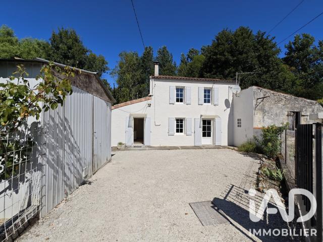 Maison vente à Saint-Jean-d'Angély, Les Eglises-d'argenteuil