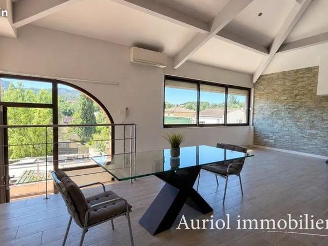 Maison vente à Marseille, Auriol