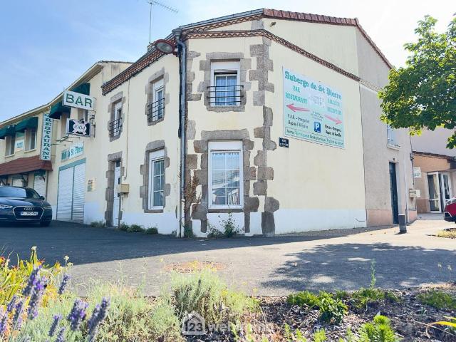 Maison vente à Bressuire, Saint-pierre-des-echaubrognes