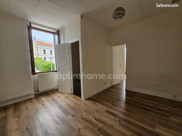 Maison vente à Angoulême, Ruelle-sur-touvre
