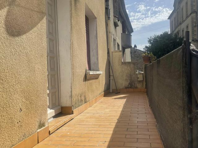 Maison location à Nîmes, Moussac