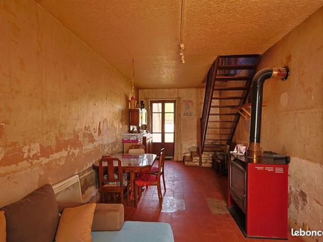 Maison vente à Saint-Amand-Montrond, La Guerche-sur-l'aubois