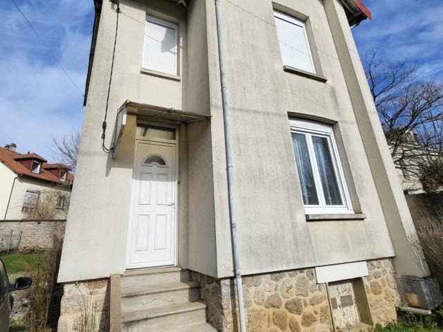 Maison vente à Rochechouart, Saint-junien