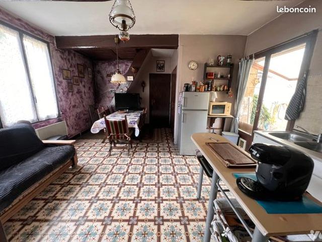 Maison vente à Laon, Camelin