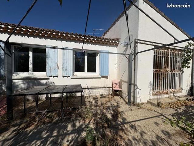 Maison vente à Arles, Bouches-du-Rhône