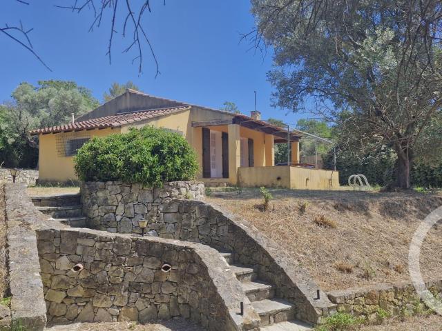 Maison vente à Arrondissement de Toulon, Le Beausset