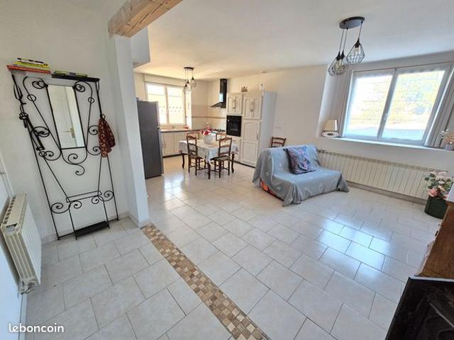 Maison vente à Salles-Curan, Aveyron