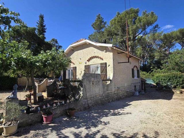 Maison vente à Le Camp du Castellet, Le Castellet