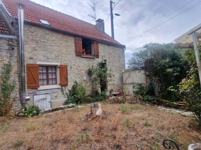 Maison vente à Avallon, Cruzy-le-châtel
