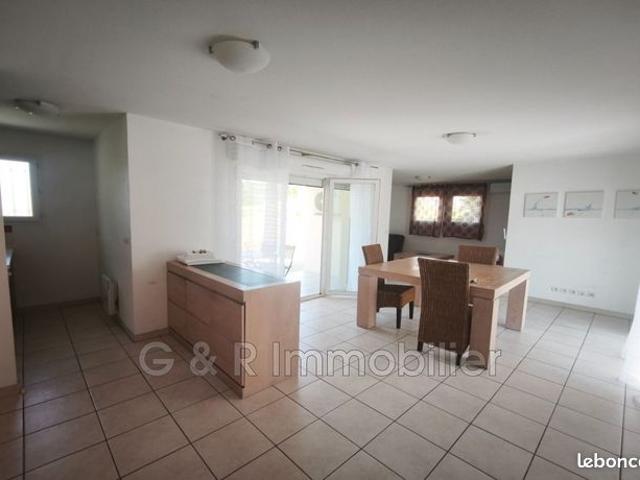 Maison vente à Arrondissement de Toulon, Signes