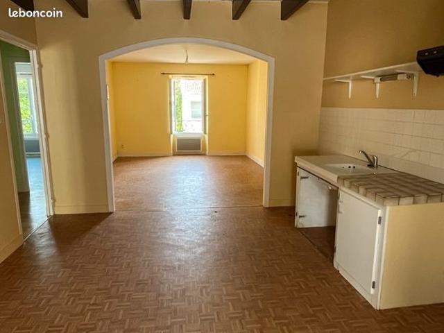 Maison vente à Nontron, Chaleix