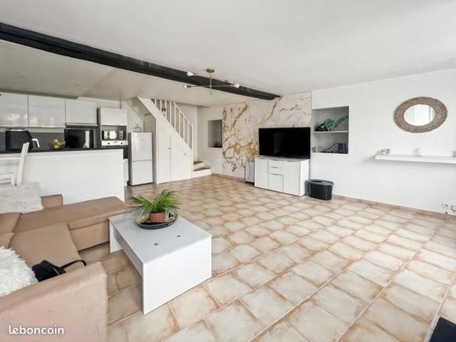 Maison vente à Mantes-la-Jolie, Montalet-le-bois