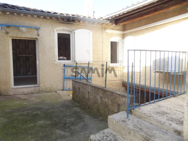 Maison vente à Nîmes, Combas