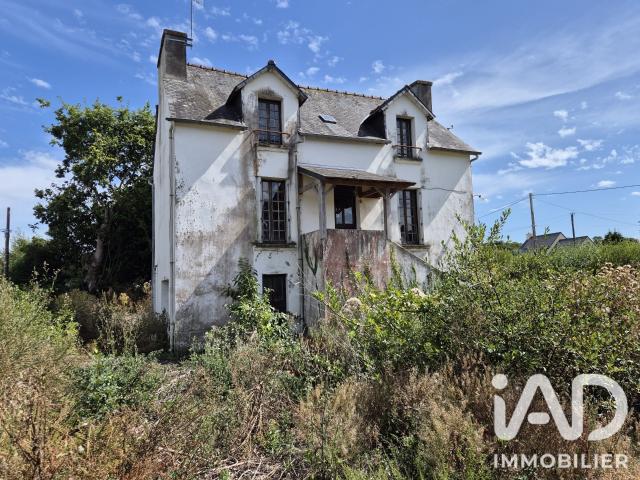 Maison vente à Kerguezennec, Maël-Carhaix