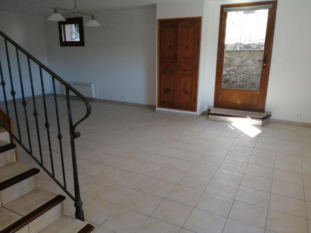 Maison location à Bézaudun-les-Alpes, Alpes-Maritimes