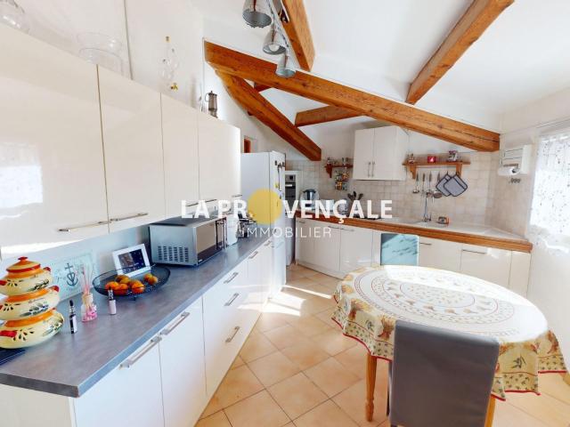 Maison vente à Aix-en-Provence, Gréasque