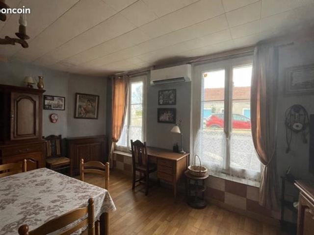 Maison vente à Saint-Amand-Montrond, Châteaumeillant