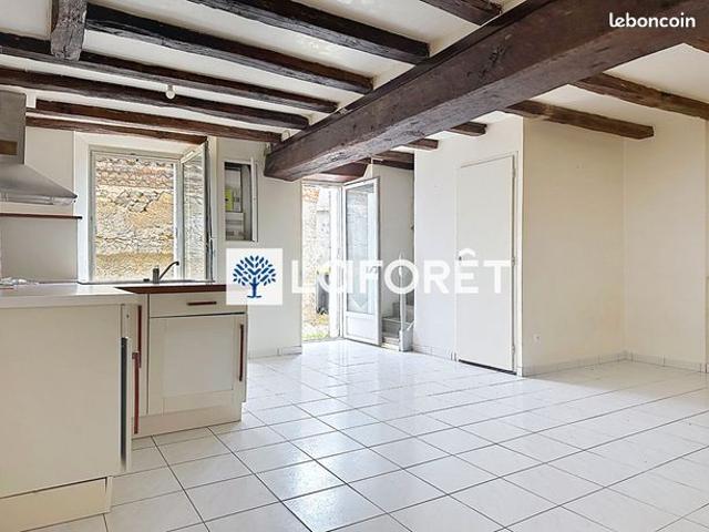 Maison vente à Nueil-les-Aubiers, Deux-Sèvres