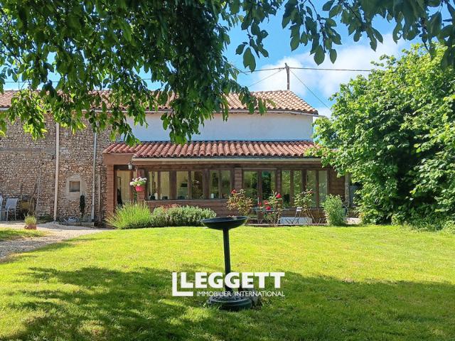 Maison vente à Montmorillon, Nouvelle-Aquitaine