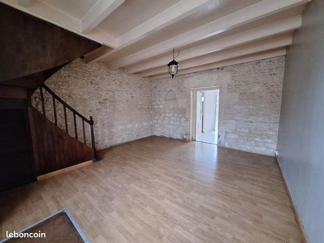 Maison vente à Angoulême, Aignes-et-puypéroux