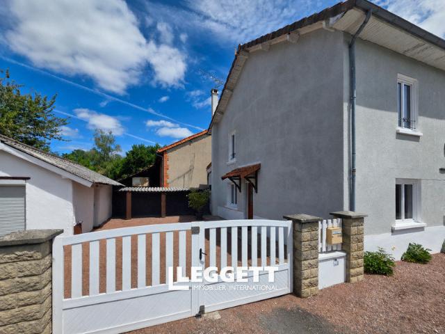 Maison vente à Confolens, Nieuil