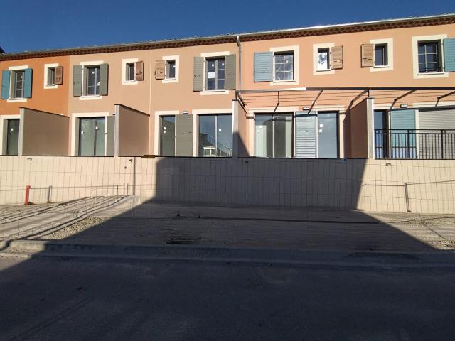 Maison vente à Carpentras, Sarrians
