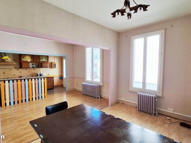 Maison vente à Vichy, Allier