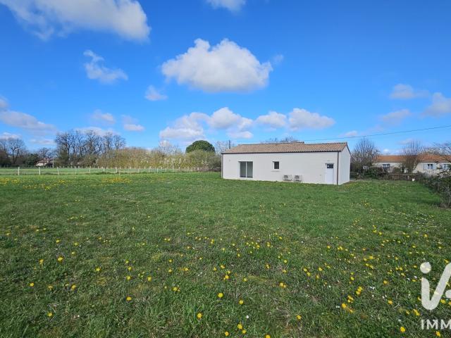 Maison vente à Nieuillet, Voulême