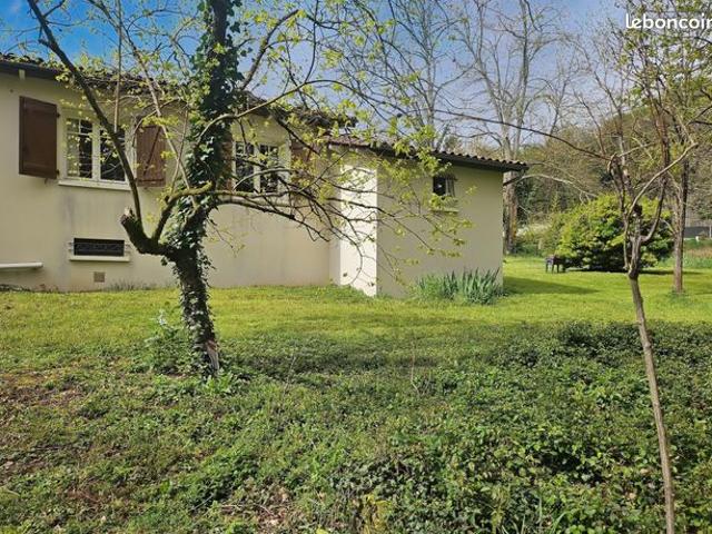 Maison vente à La Rochefoucauld, La Rochefoucauld-en-Angoumois