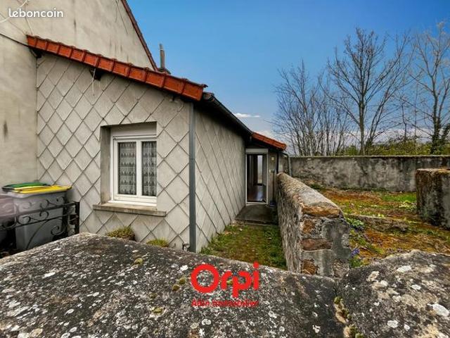 Maison vente à Montluçon, Montmarault