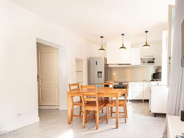 Maison vente à Aix-en-Provence, Lambesc