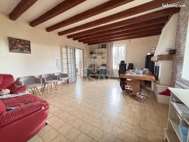 Maison vente à Loches, Bossée