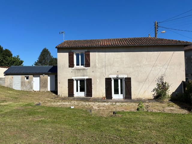 Maison vente à Montmorillon, Civray