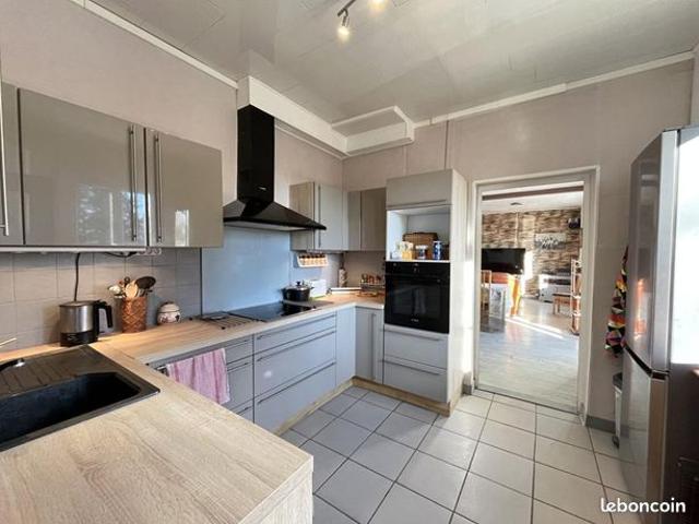 Maison vente à Nevers, La Machine