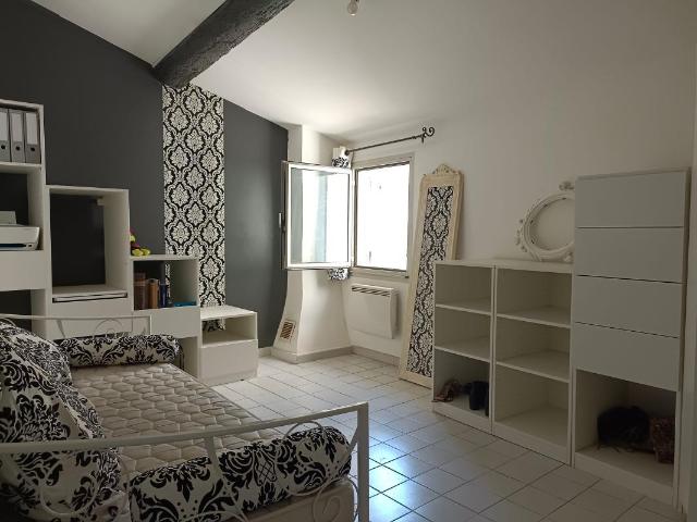 Maison vente à Nîmes, Redessan