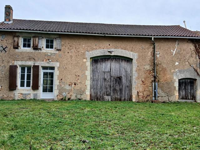 Maison vente à Confolens, Chasseneuil-sur-bonnieure