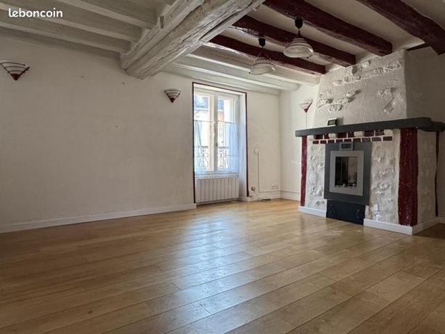 Maison vente à Fontainebleau, Montcourt-fromonville