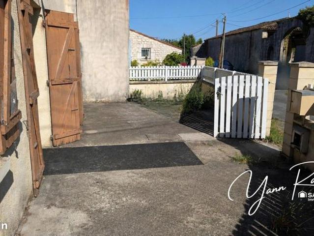Maison vente à Saint-Jean-d'Angély, Saint-savinien