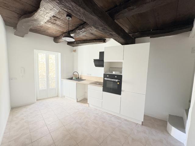 Maison vente à Nîmes, Dions