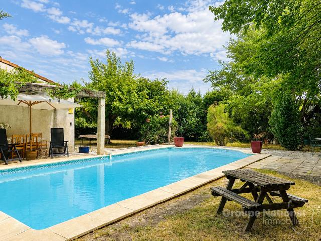Maison vente à Nîmes, Goudargues