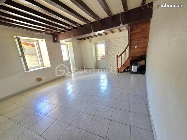 Maison vente à Thiers, Paslières