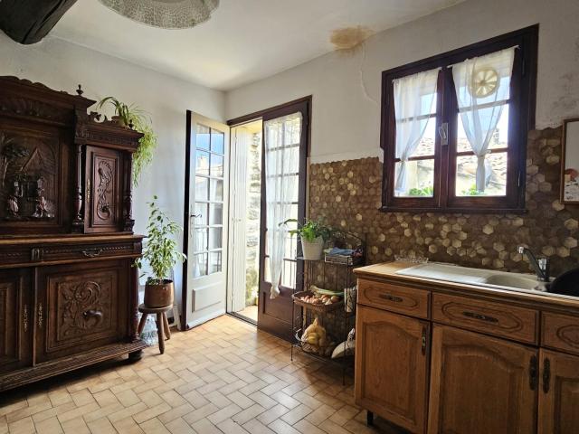 Maison vente à Nîmes, Montpezat