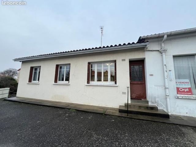 Maison vente à Confolens, Nieuil