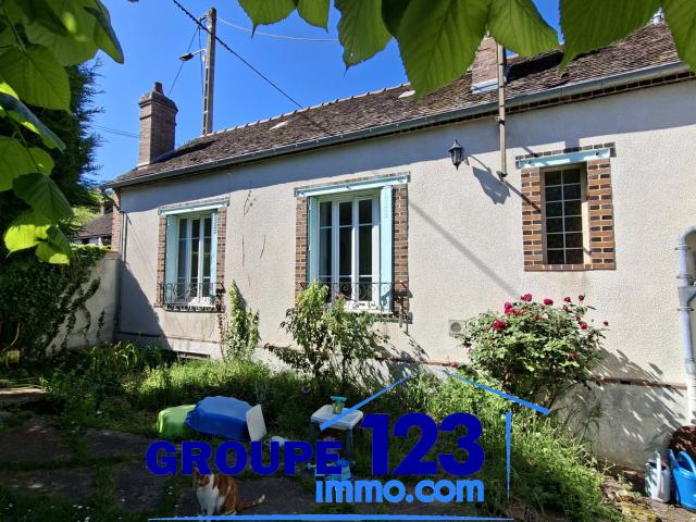 Maison vente à Les Viards, Montholon