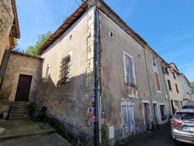 Maison vente à Nontron, Saint-martial-de-valette