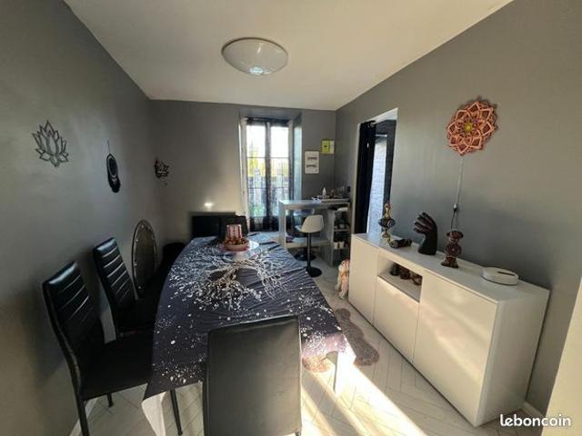 Maison vente à Bourges, Étréchy