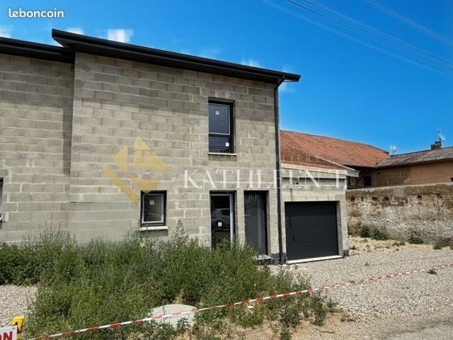 Maison vente à La Tour-du-Pin, Roche